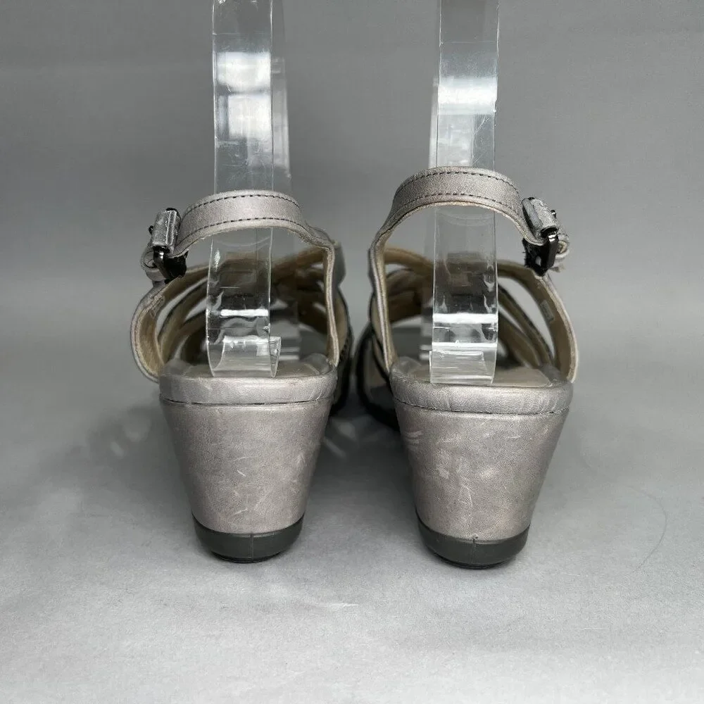 Ecco Sandals Women's‎ Size 6.5 Gray & SIlver Leather Wedge Buckle Sandals